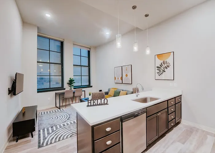 Frontdesk Athlon Apts Downtown Cleveland